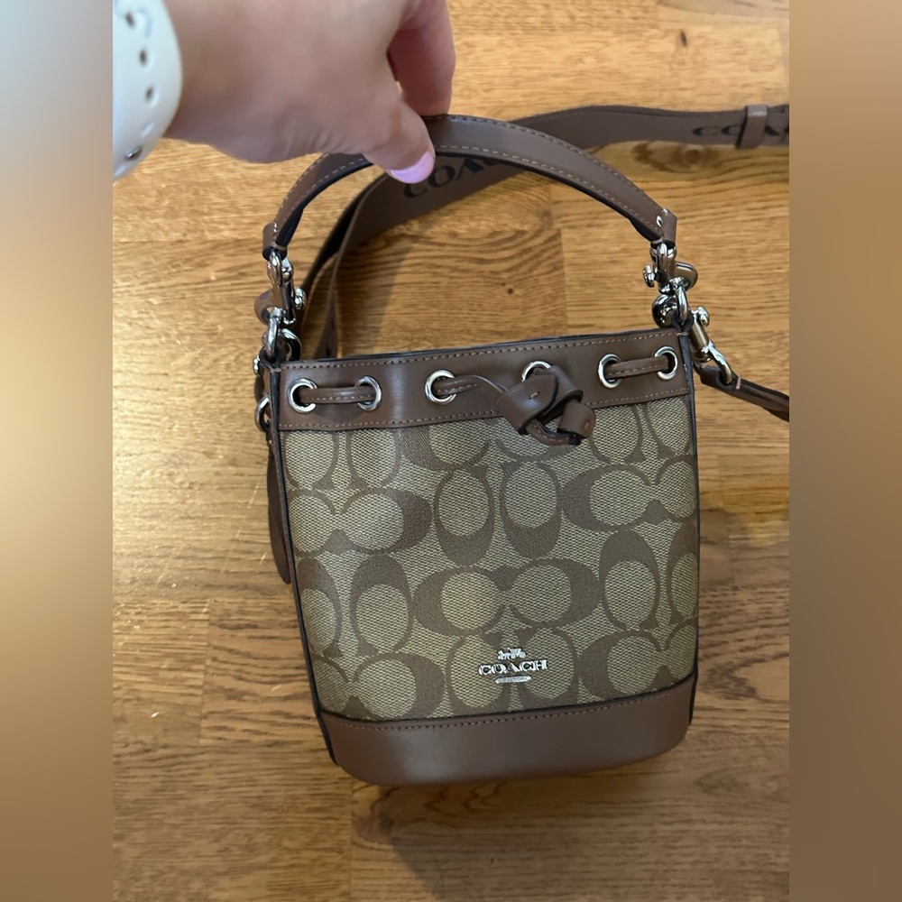 NWOT Coach Mini Bucket Bag In Signature Brown and Tan Canvas - Picture 4 of 15